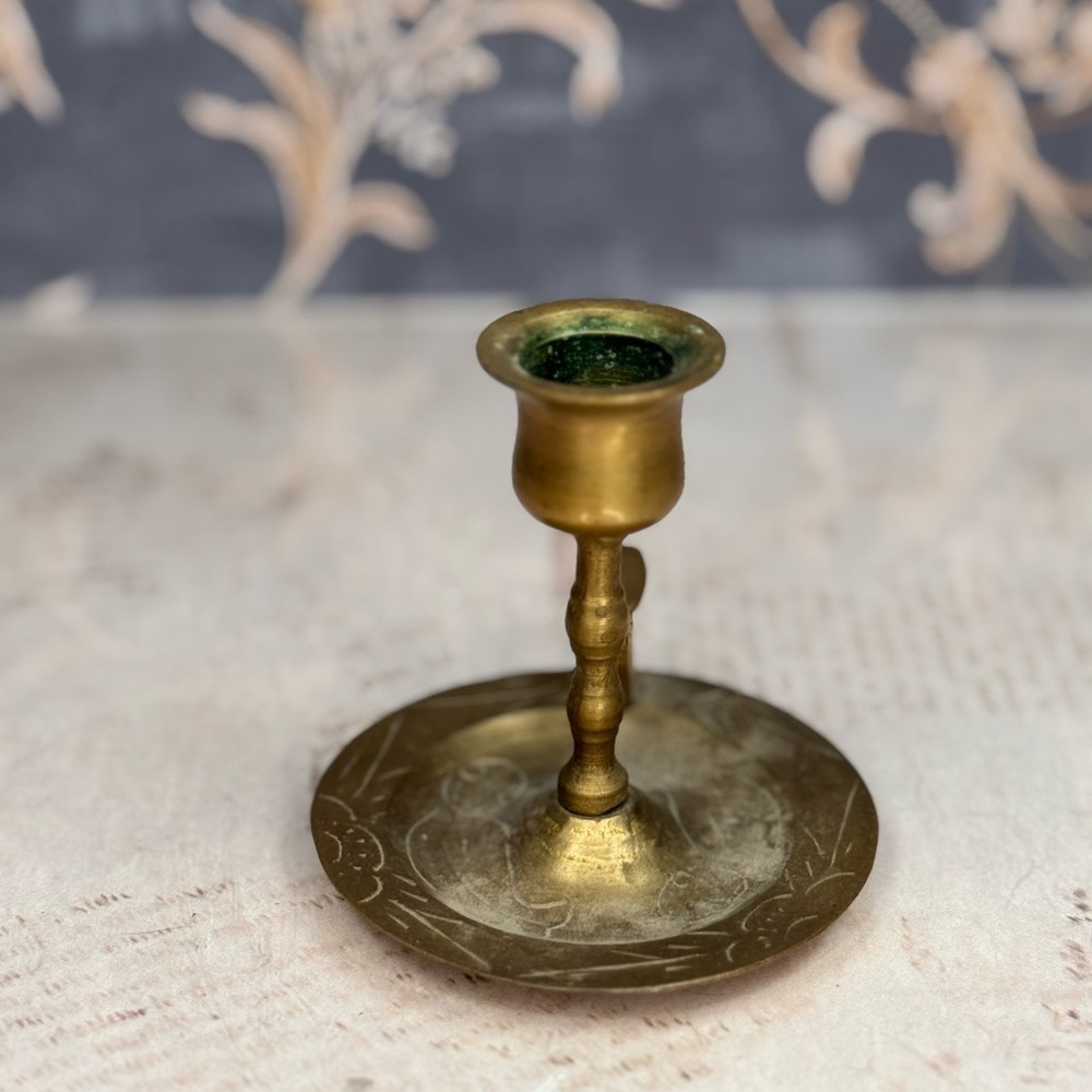 Vintage Chinese Brass Chamberstick Candlestick Carp Etched Saucer - Picture 3 of 9